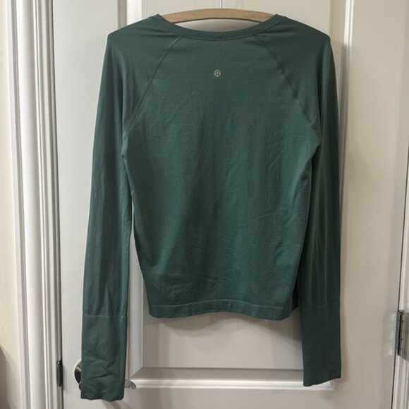 Lululemon Swiftly Tech Long Sleeve Shirt 2.0 Race Length in Medium Forest Size 8 - Picture 5 of 9
